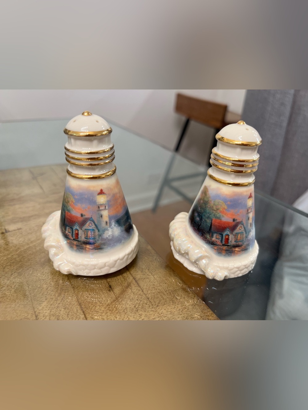 vintage 2002 Lenox Thomas Kinkade Porcelain Lighthouse salt & pepper shakers